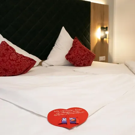 St. Georg Garni 첼레