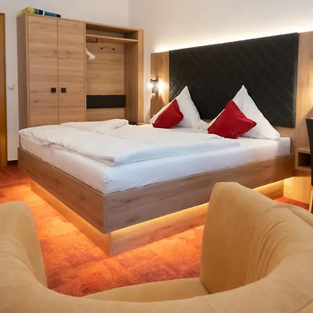 St. Georg Garni Hotell 3*