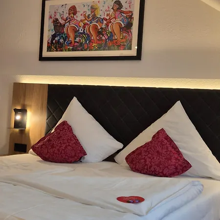 فندق St. Georg Garni